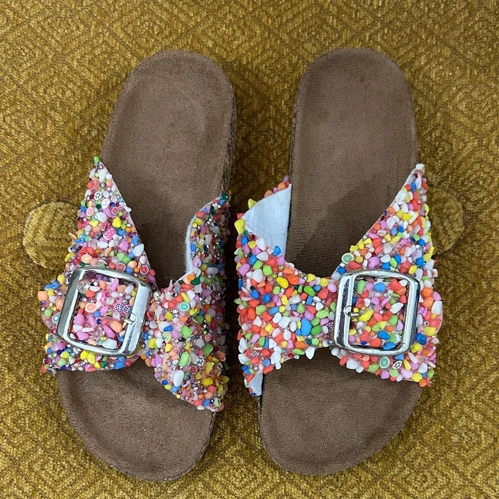 Beaded Slip On Summer Sandals Multicolor Womens Size 7 NWOT - Picture 1 of 3